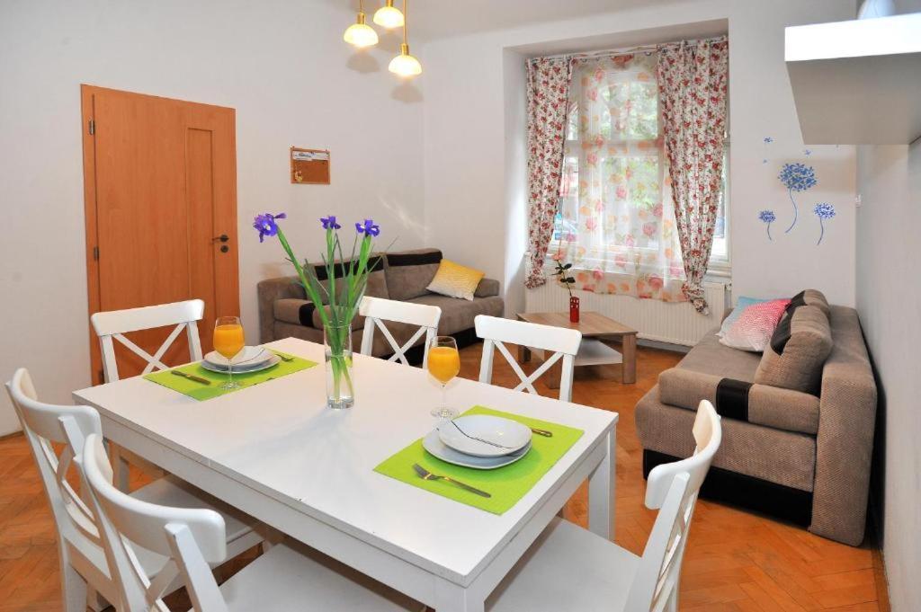 Condo Vinohrady II Prague Luaran gambar